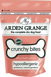 Arden Grange Crunchy Bites rich in fresh salmon лакомство для собак с лососем
